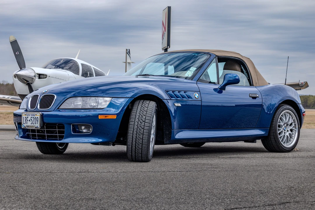 2001 BMW Z3 Roadster - Image 2 of 31