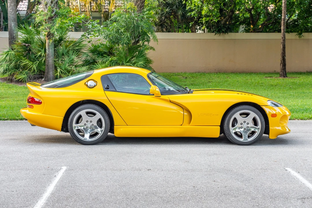 2001 Dodge Viper GTS 2nd Gen - Image 8 of 31