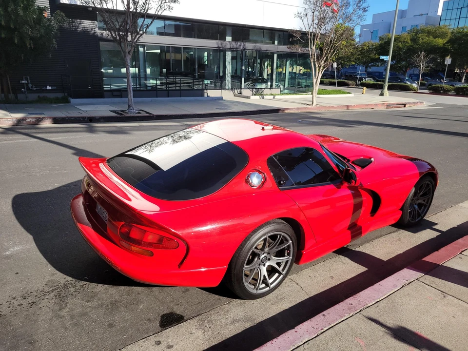 2001 Dodge Viper GTS 2nd Gen - Image 15 of 31