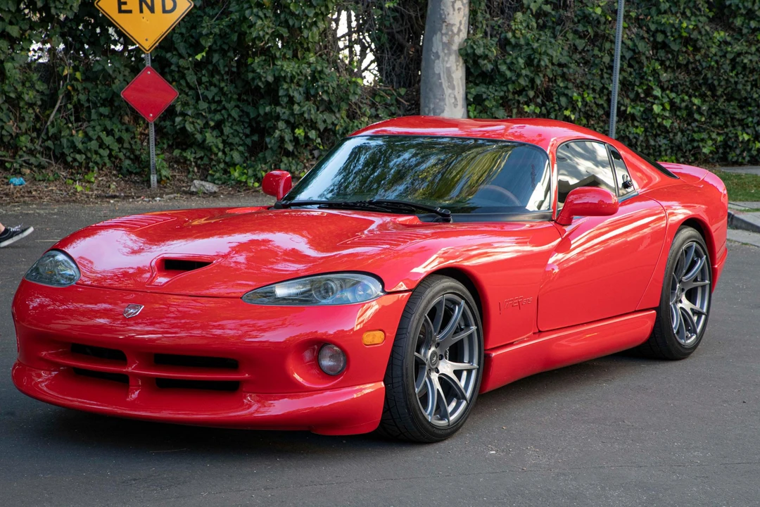 2001 Dodge Viper GTS 2nd Gen - Image 4 of 31