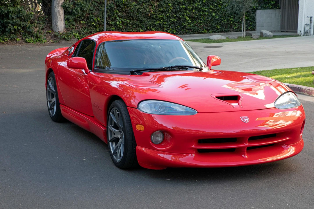 2001 Dodge Viper GTS 2nd Gen - Image 11 of 31