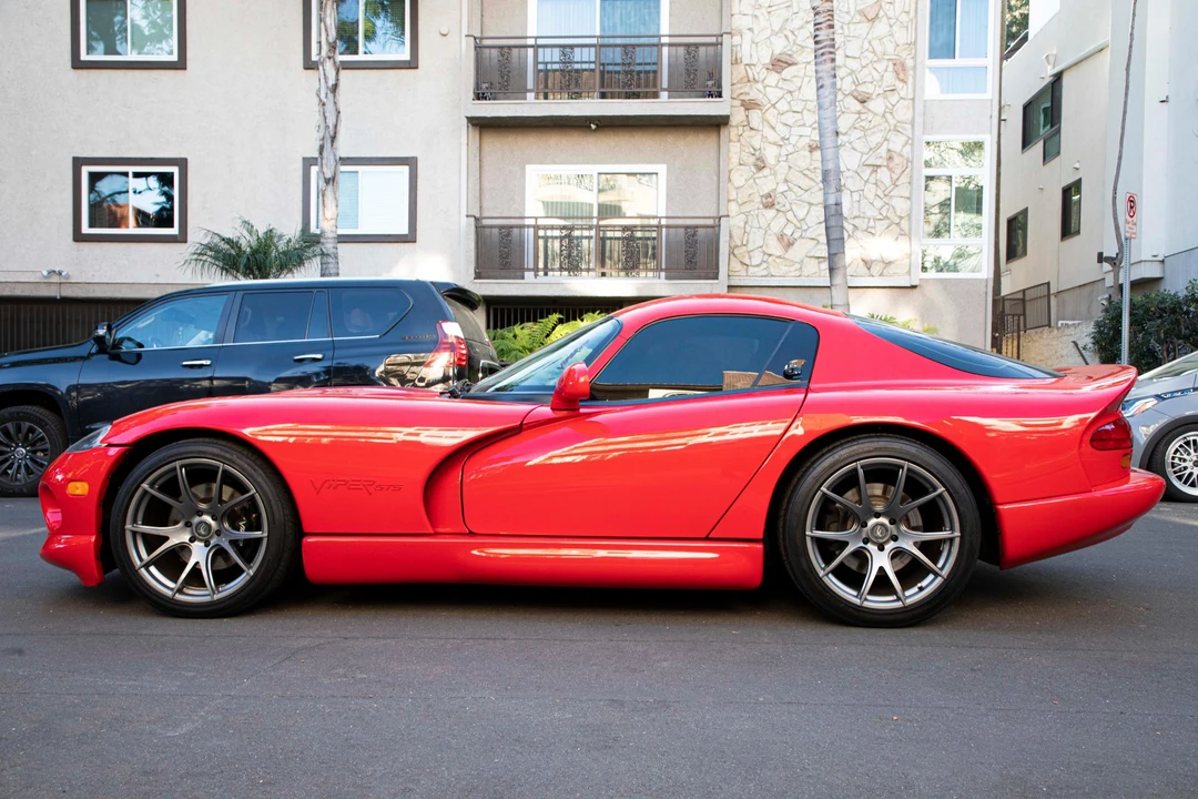 2001 Dodge Viper GTS 2nd Gen - Image 24 of 31