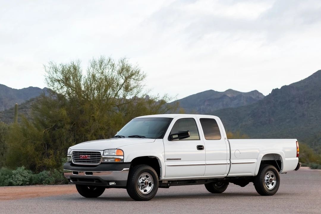 2001 GMC Sierra Heavy Duty 2nd Gen - Image 3 of 31
