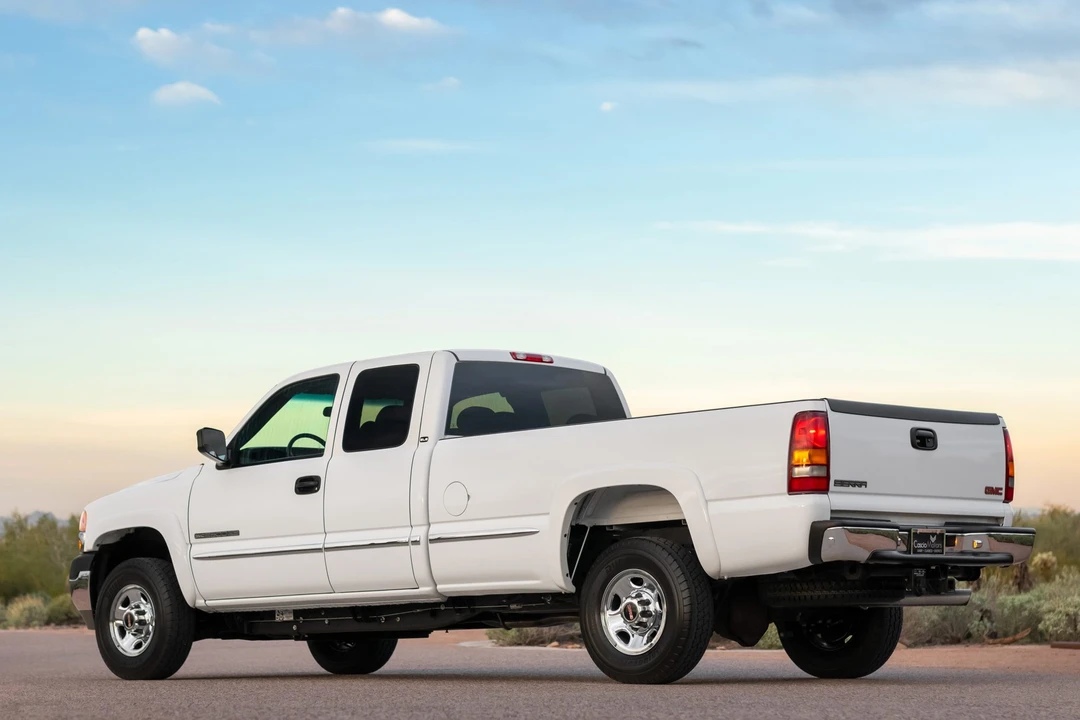 2001 GMC Sierra Heavy Duty 2nd Gen - Image 7 of 31
