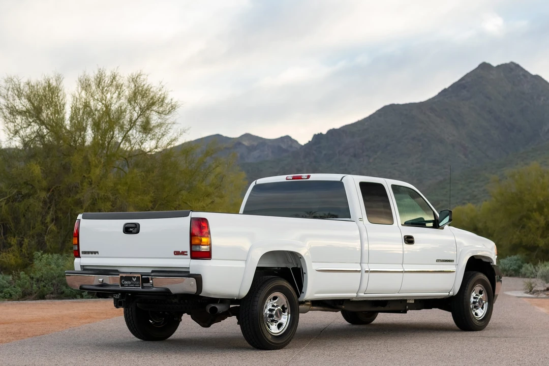 2001 GMC Sierra Heavy Duty 2nd Gen - Image 13 of 31