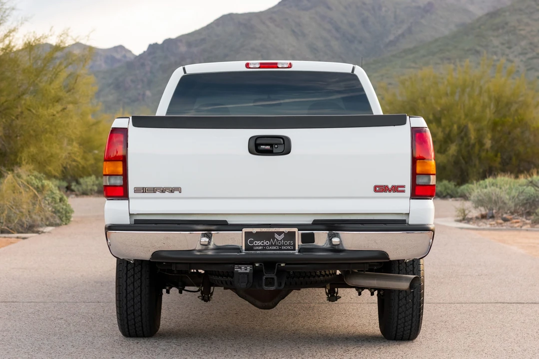 2001 GMC Sierra Heavy Duty 2nd Gen - Image 11 of 31
