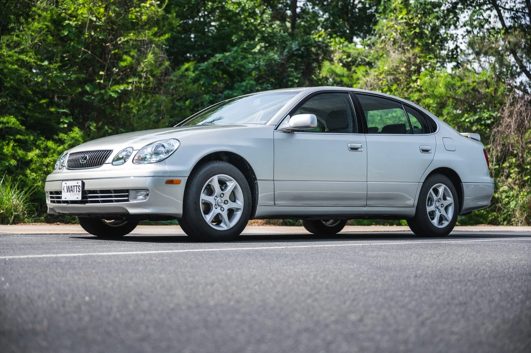 2001 Lexus GS 2nd Gen - Image 12 of 31
