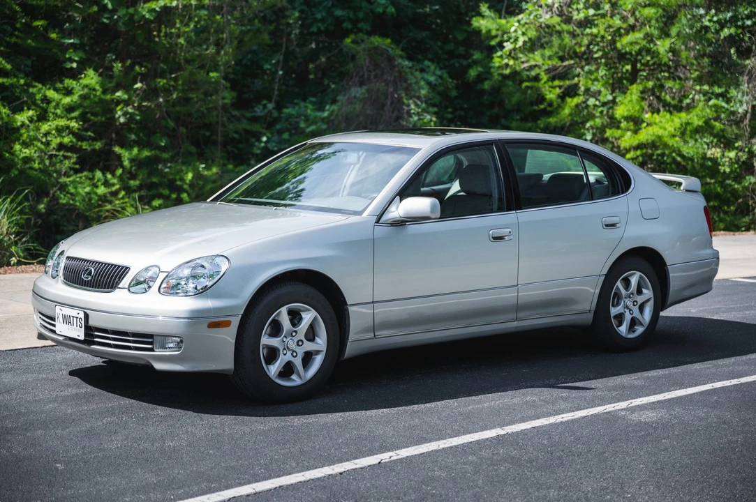 2001 Lexus GS 2nd Gen - Image 8 of 31