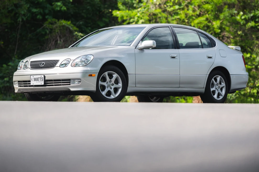 2001 Lexus GS 2nd Gen - Image 9 of 31