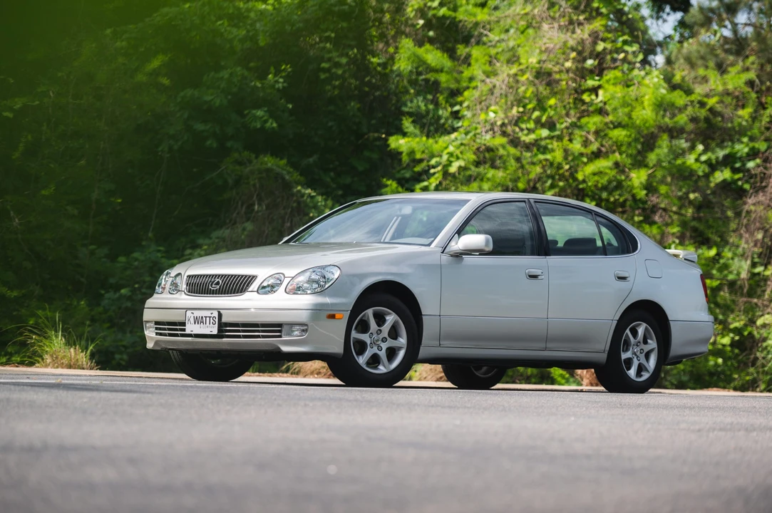 2001 Lexus GS 2nd Gen - Image 5 of 31