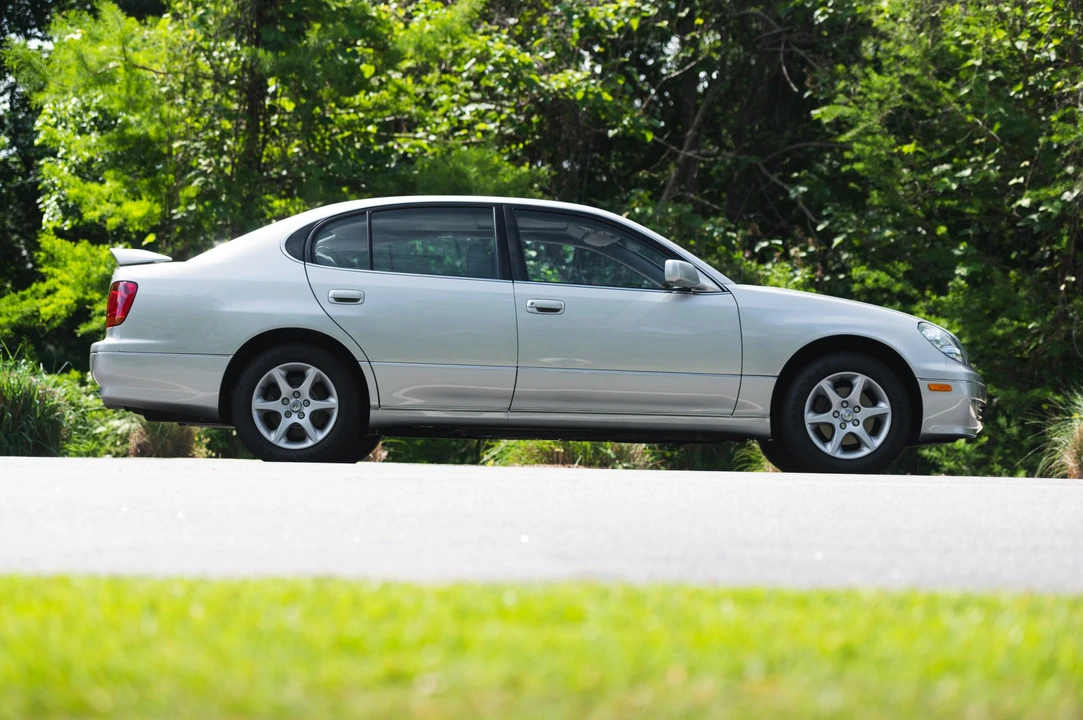 2001 Lexus GS 2nd Gen - Image 30 of 31