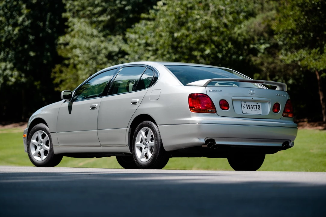 2001 Lexus GS 2nd Gen - Image 23 of 31