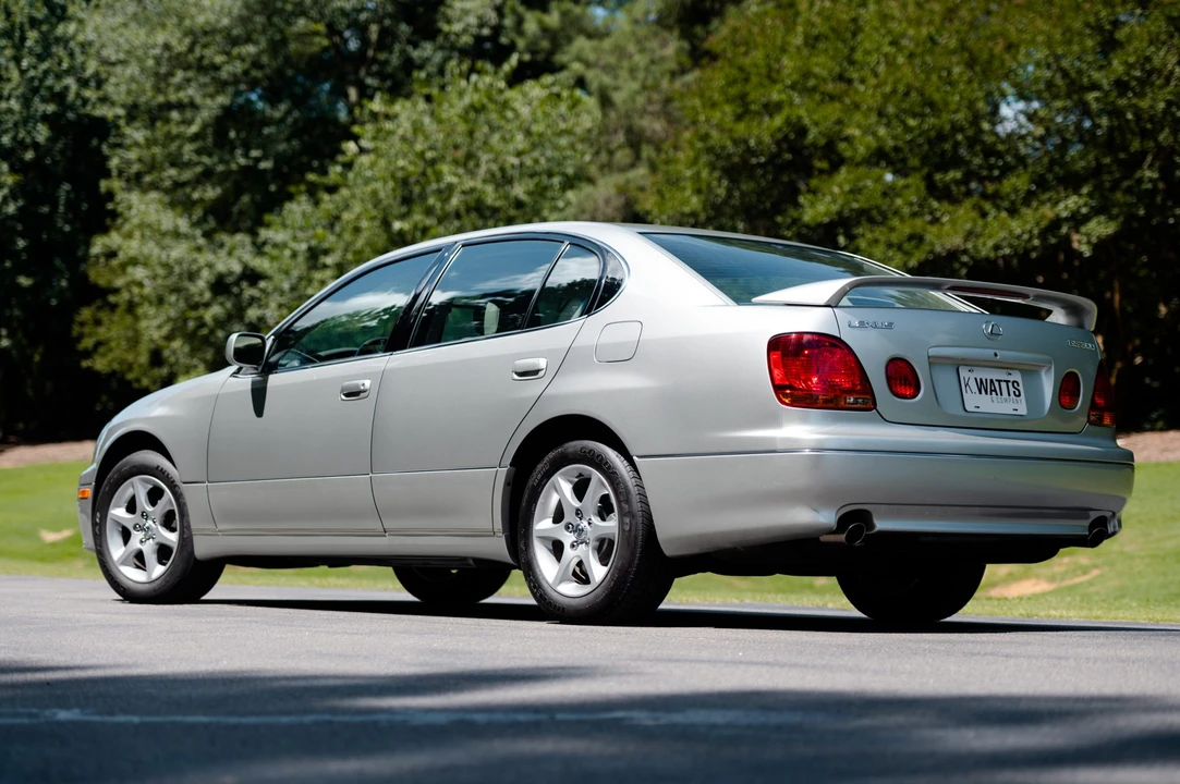 2001 Lexus GS 2nd Gen - Image 21 of 31