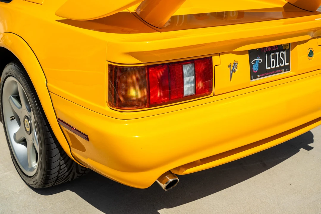 2001 Lotus Esprit V8 - Image 29 of 31