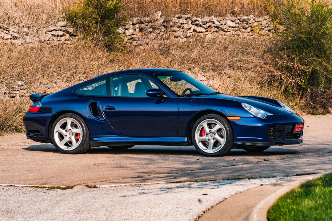 2001 Porsche 996 Turbo - Image 14 of 31