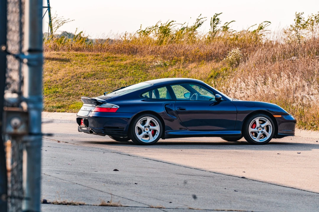 2001 Porsche 996 Turbo - Image 12 of 31