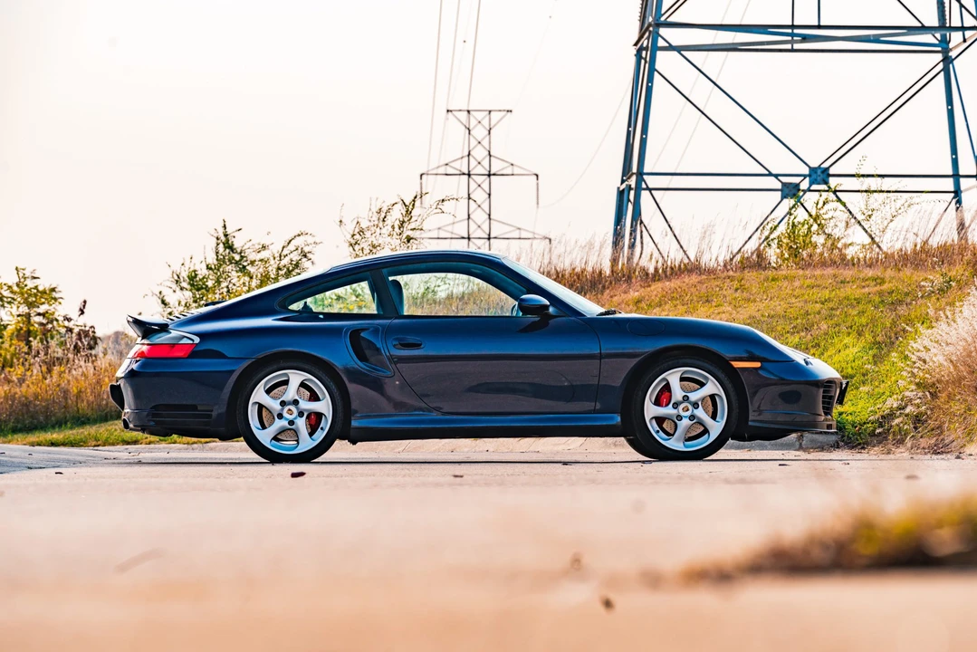 2001 Porsche 996 Turbo - Image 13 of 31