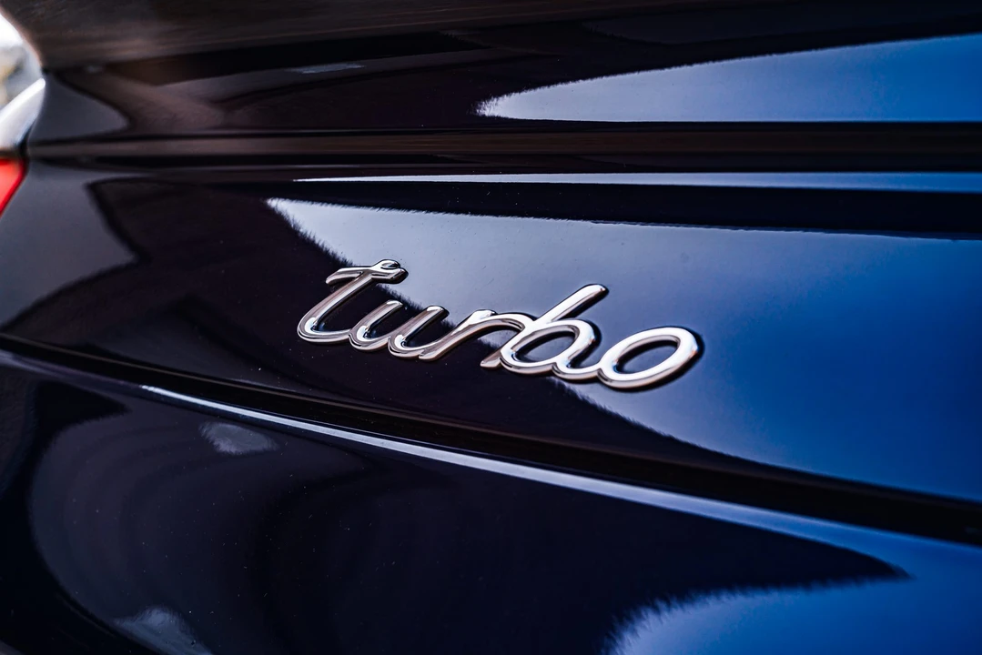 2001 Porsche 996 Turbo - Image 30 of 31