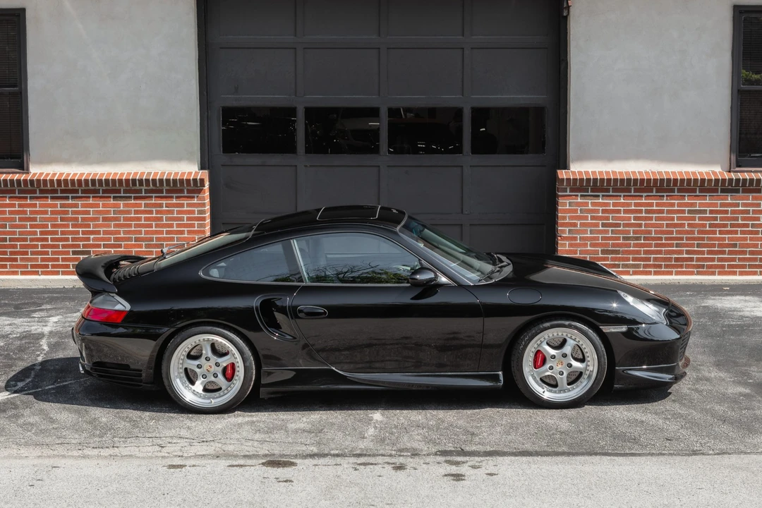 2001 Porsche 996 Turbo - Image 12 of 31