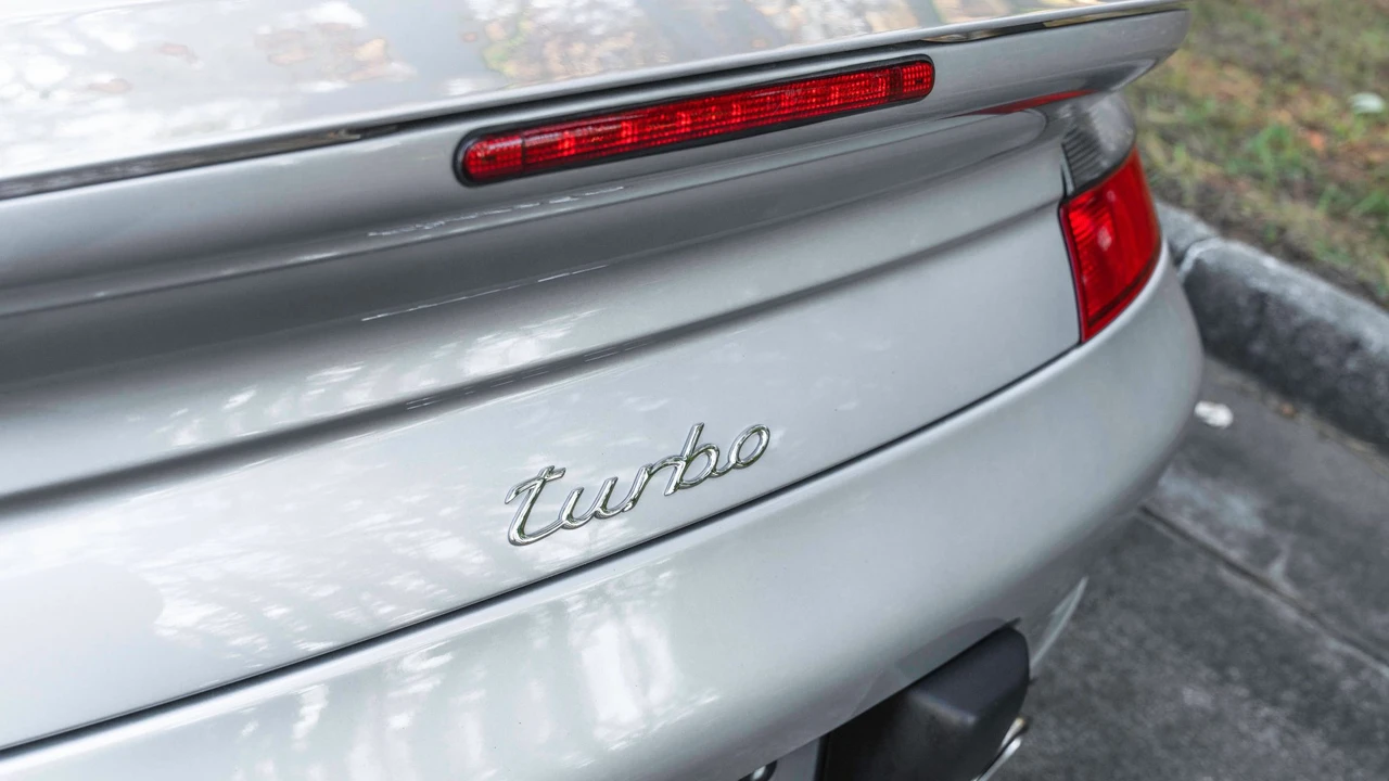 2001 Porsche 996 Turbo - Image 18 of 31