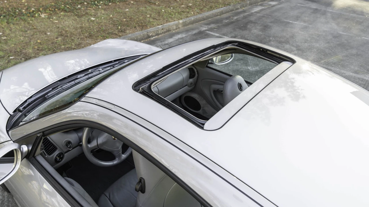 2001 Porsche 996 Turbo - Image 17 of 31