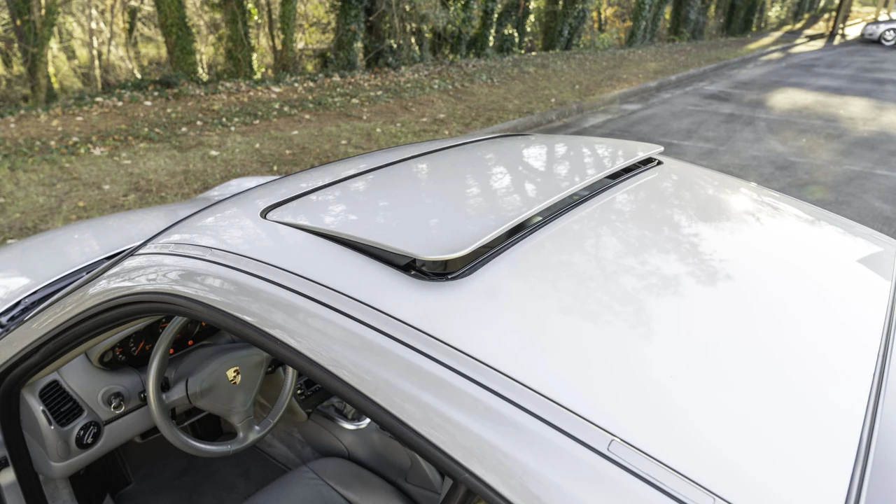 2001 Porsche 996 Turbo - Image 16 of 31