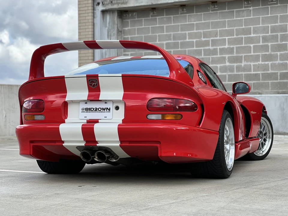 2002 Dodge Viper GTS 2nd Gen - Image 8 of 31