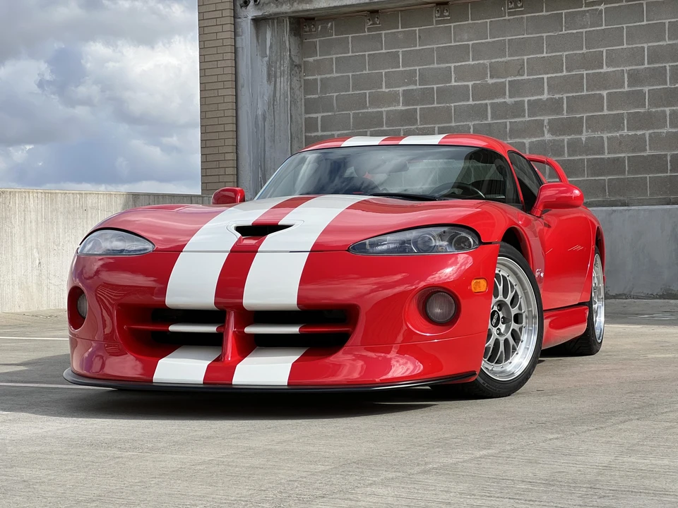 2002 Dodge Viper GTS 2nd Gen - Image 3 of 31