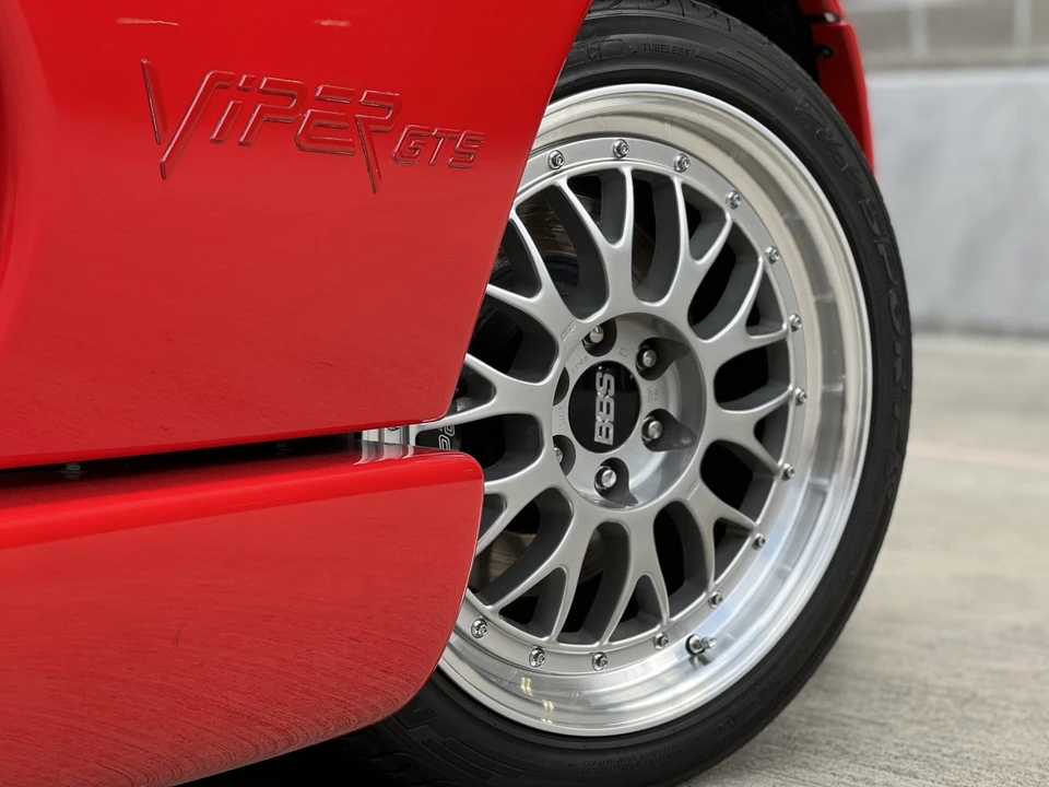 2002 Dodge Viper GTS 2nd Gen - Image 28 of 31