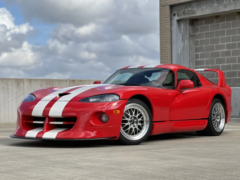 2002 Dodge Viper GTS 2nd Gen - Image 4 of 31