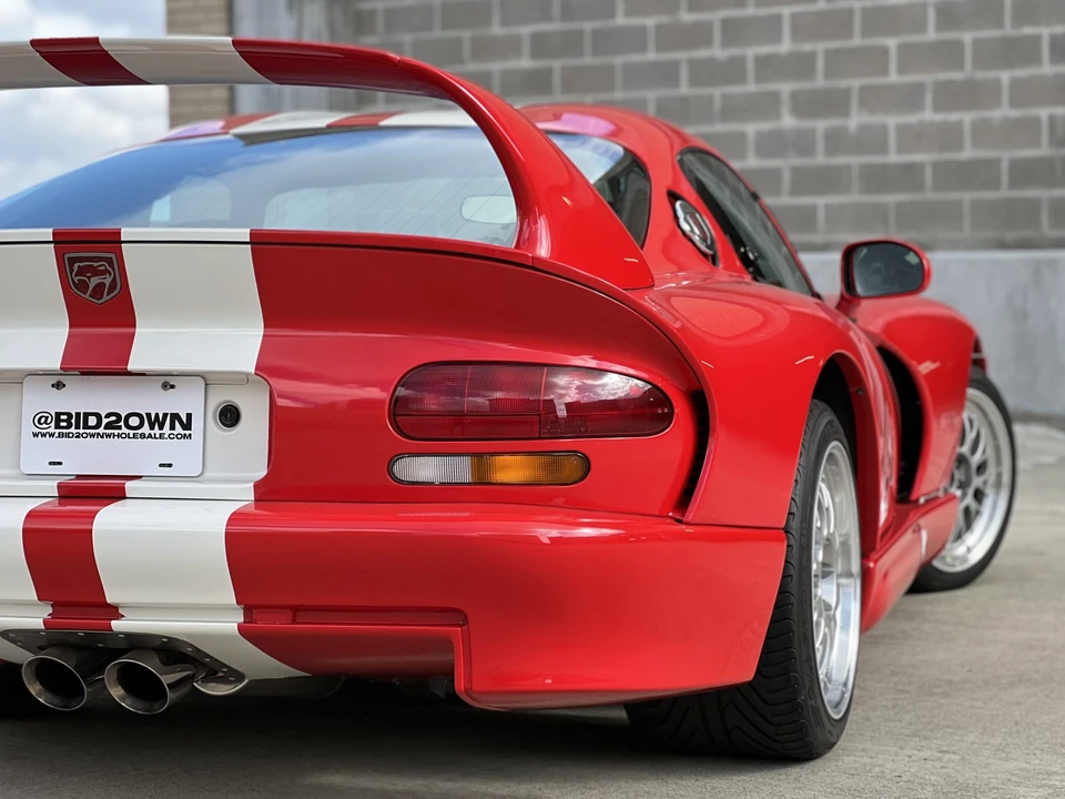 2002 Dodge Viper GTS 2nd Gen - Image 22 of 31