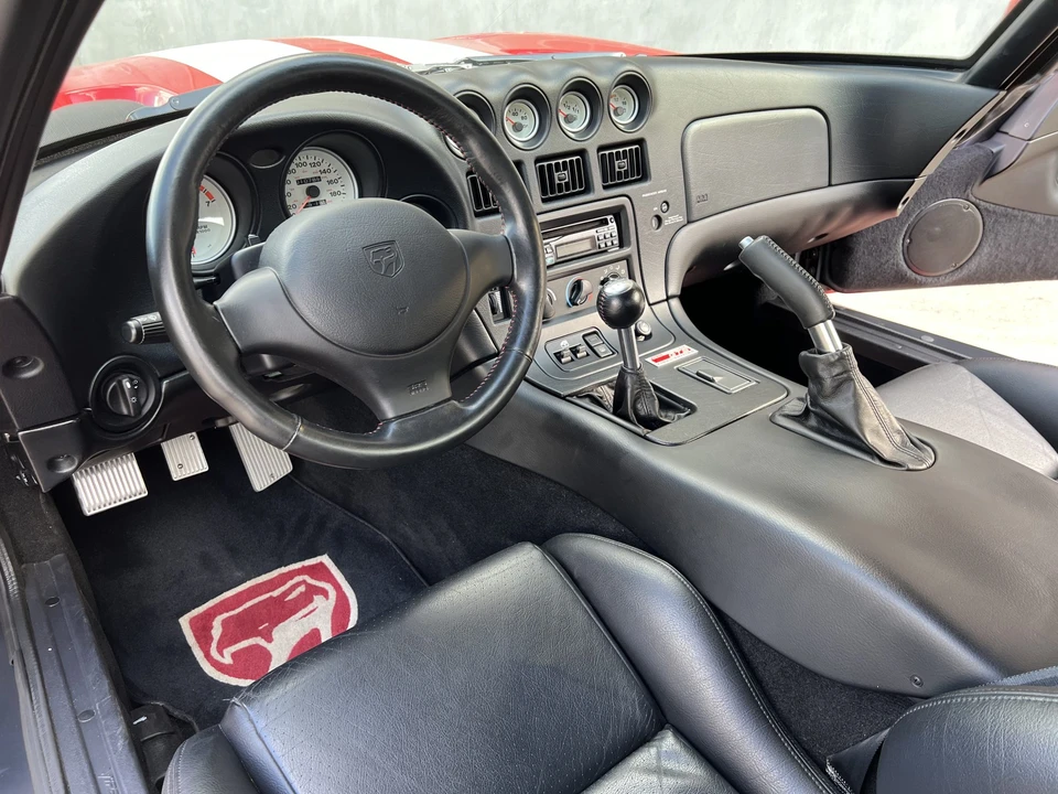 2002 Dodge Viper GTS 2nd Gen - Image 31 of 31