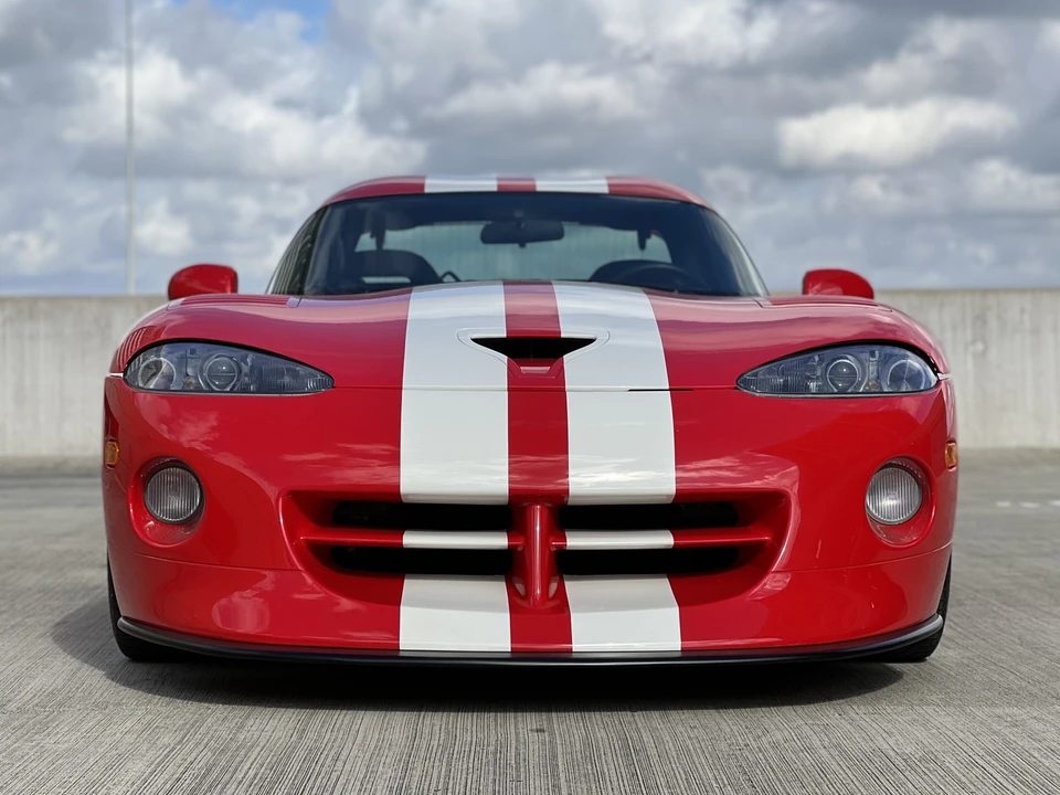 2002 Dodge Viper GTS 2nd Gen - Image 12 of 31