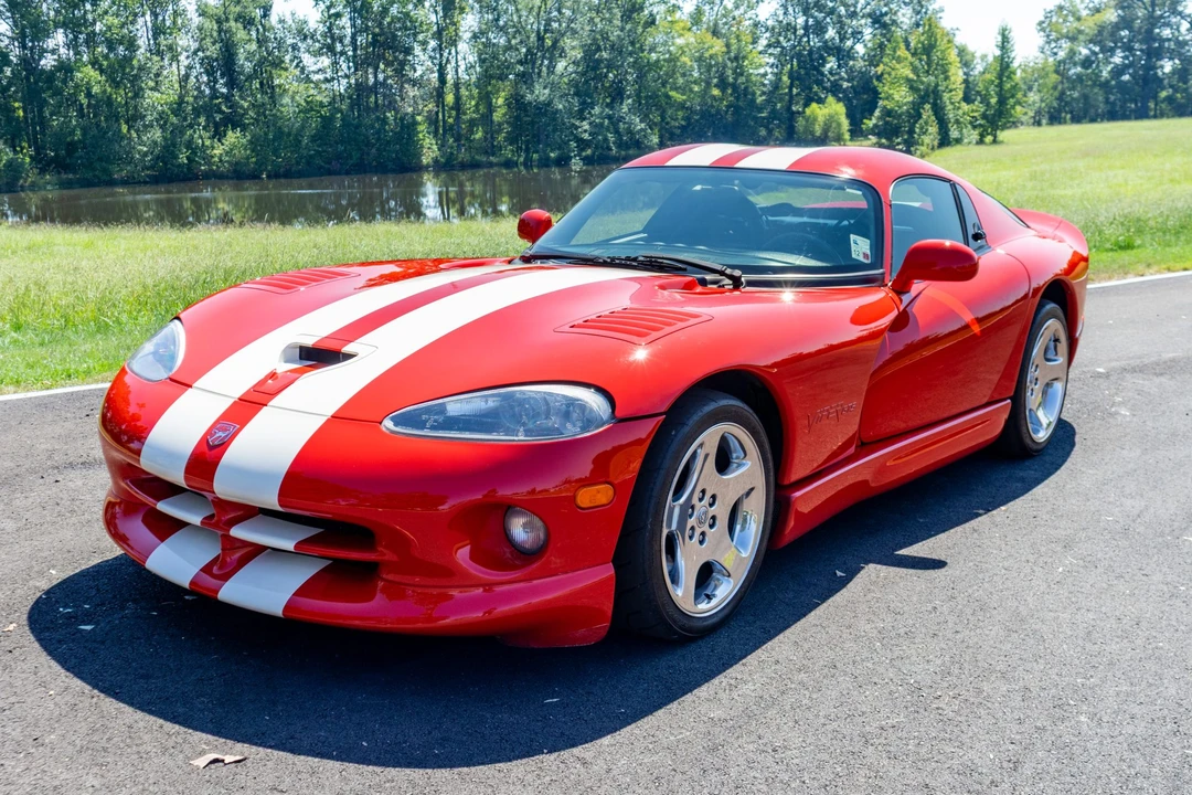 2002 Dodge Viper GTS 2nd Gen - Image 8 of 31