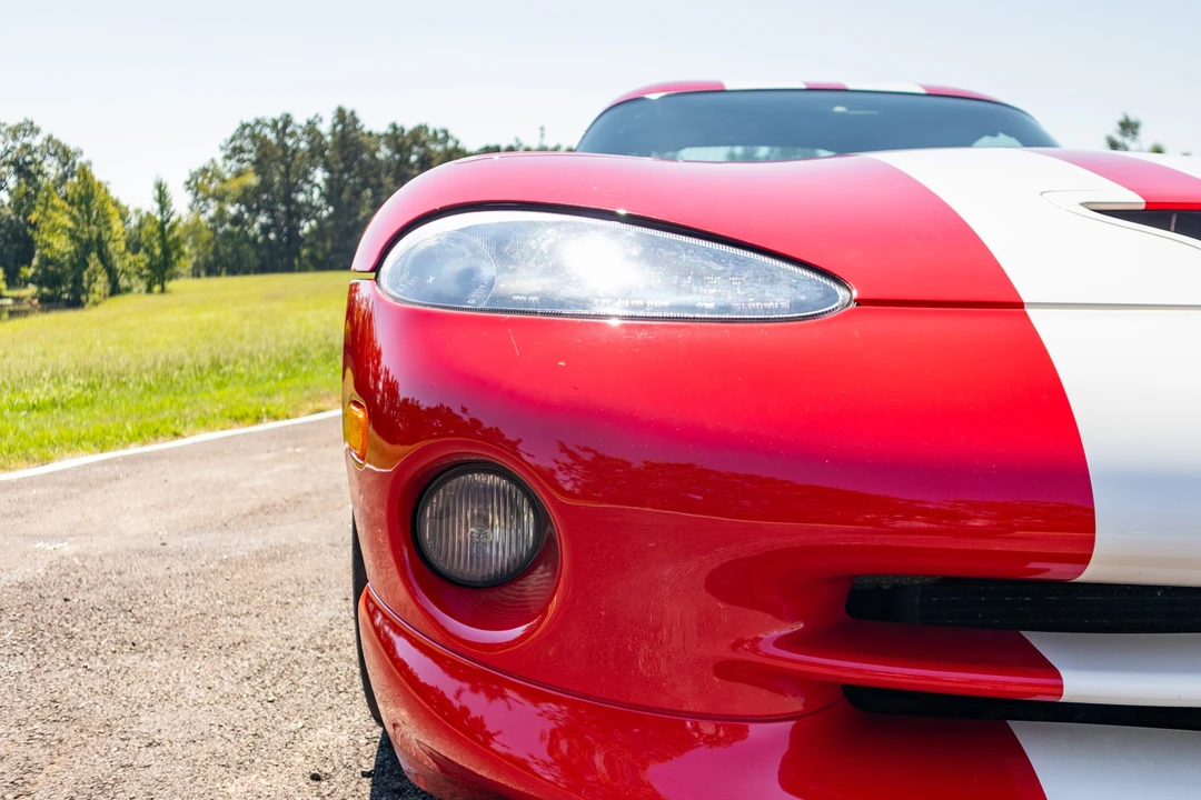 2002 Dodge Viper GTS 2nd Gen - Image 10 of 31