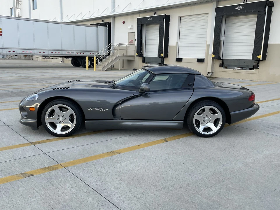 2002 Dodge Viper 2nd Gen - Image 21 of 31