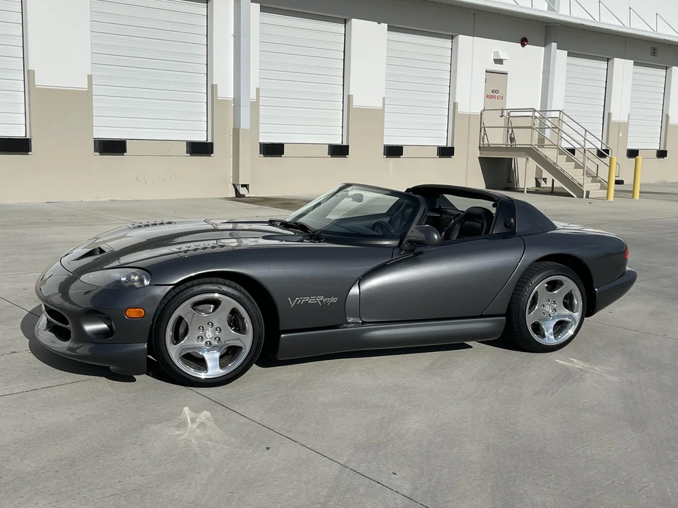 2002 Dodge Viper 2nd Gen - Image 10 of 31