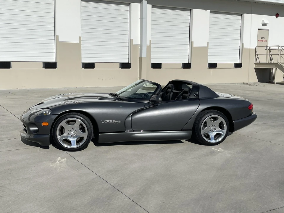 2002 Dodge Viper 2nd Gen - Image 12 of 31
