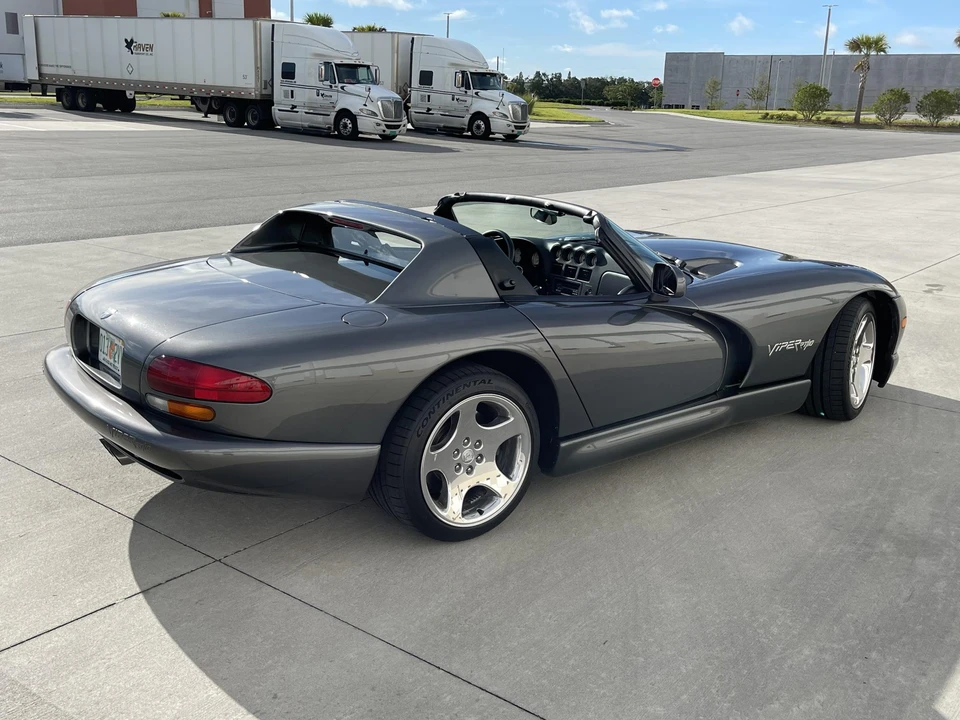 2002 Dodge Viper 2nd Gen - Image 20 of 31