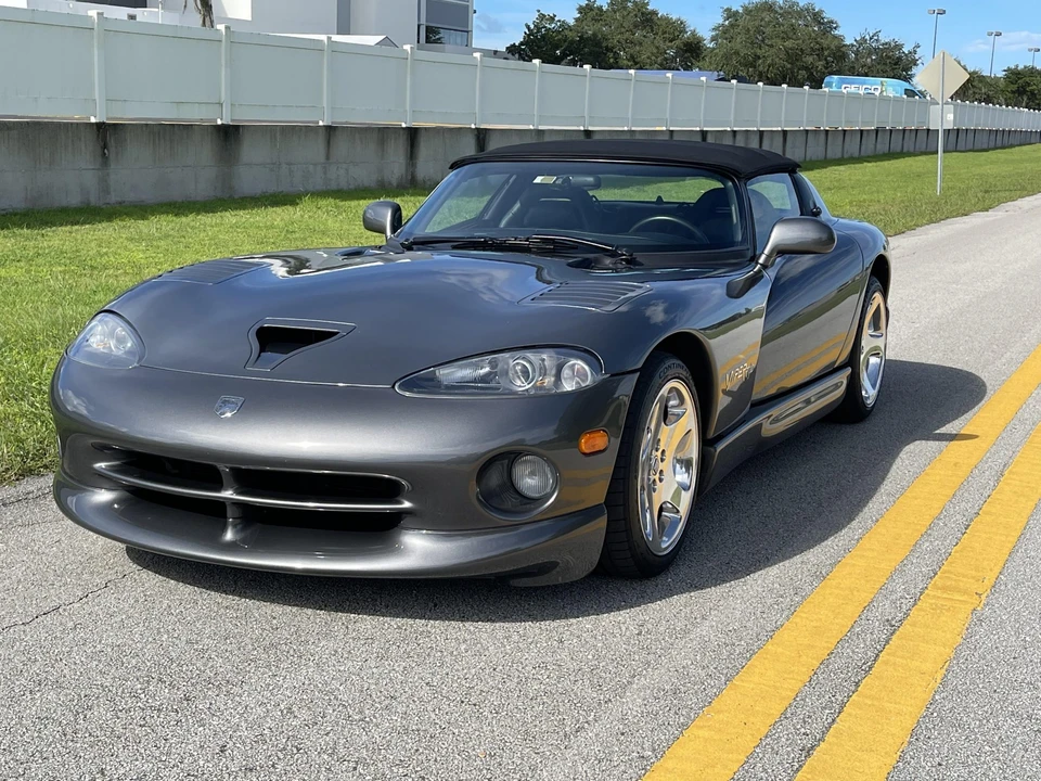 2002 Dodge Viper 2nd Gen - Image 3 of 31