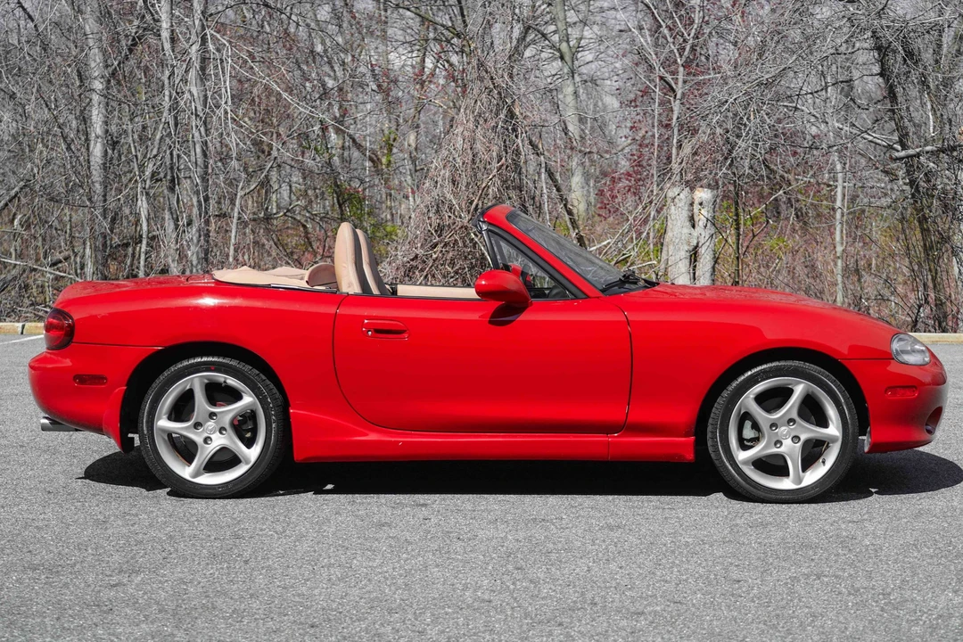 2002 Mazda NB MX-5 Miata - Image 13 of 31