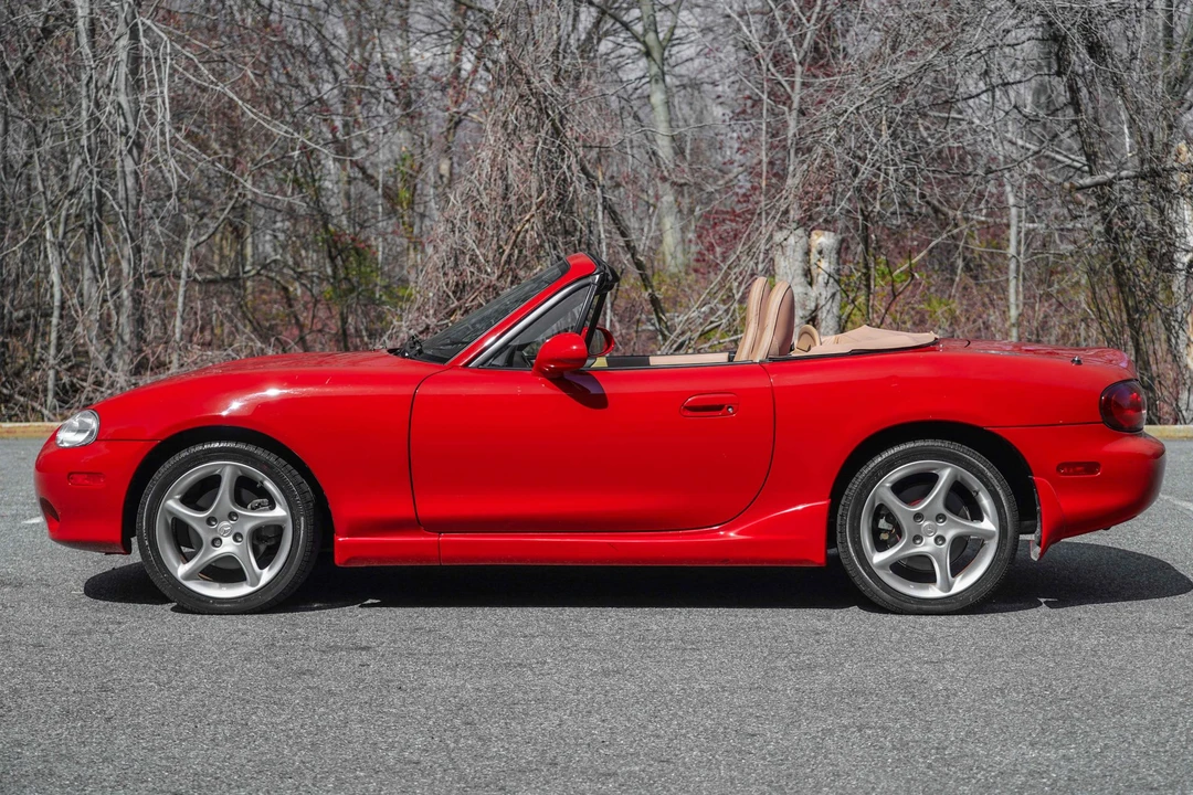 2002 Mazda NB MX-5 Miata - Image 4 of 31