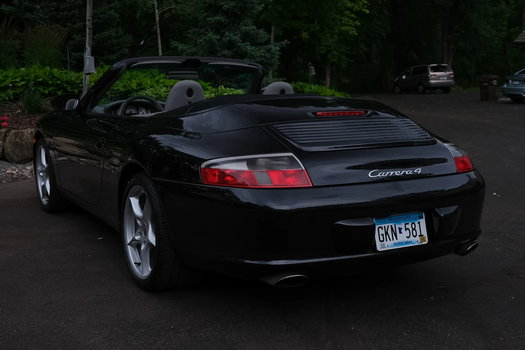 2002 Porsche 996 Carrera 4S - Image 5 of 31