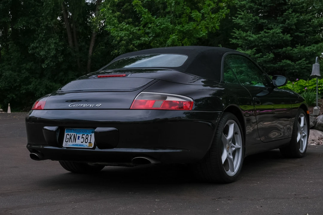 2002 Porsche 996 Carrera 4S - Image 17 of 31
