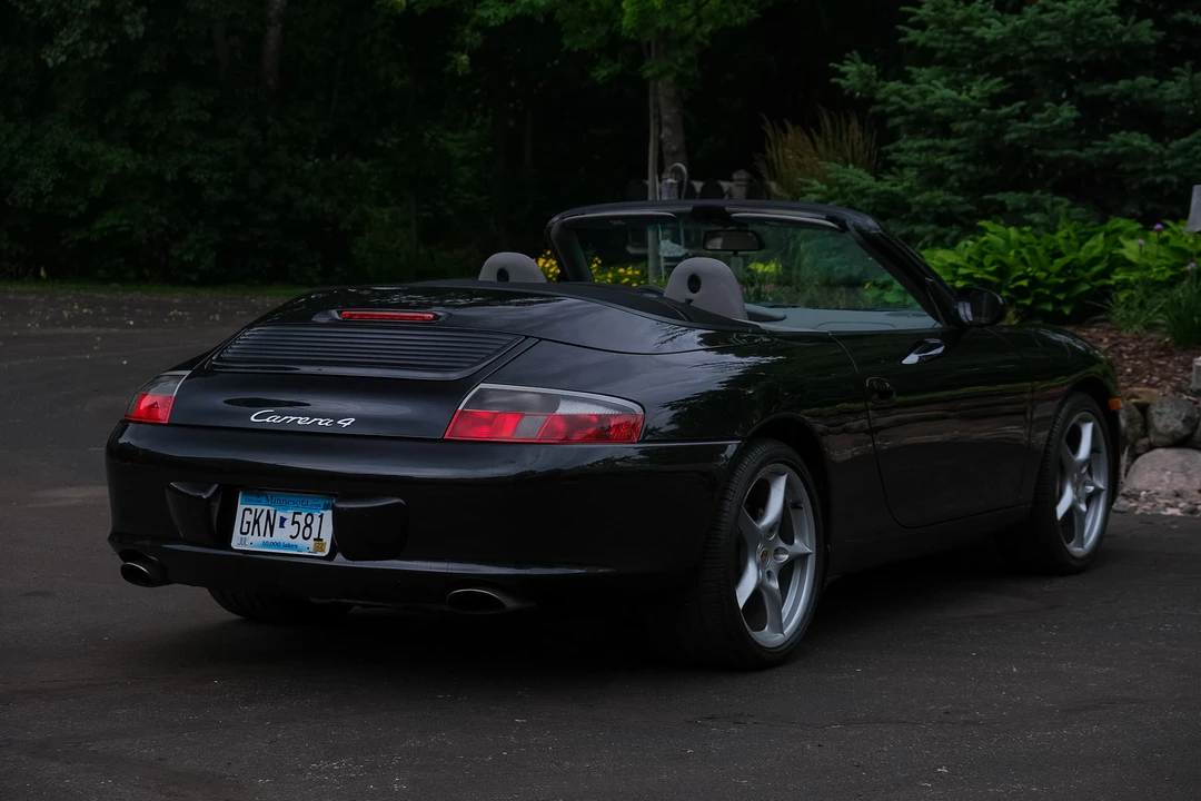 2002 Porsche 996 Carrera 4S - Image 7 of 31