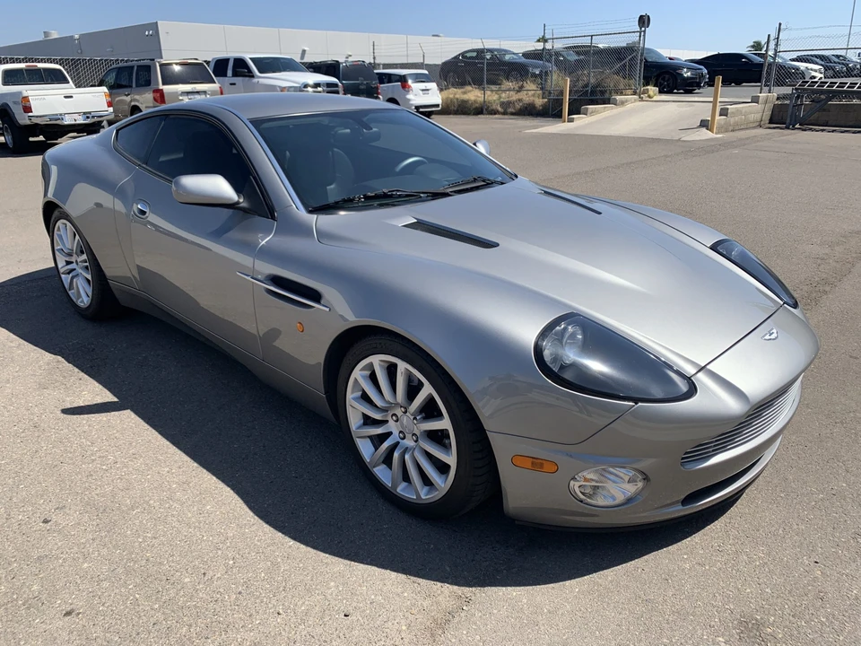 2003 Aston Martin Vanquish 1st Gen - Image 14 of 31