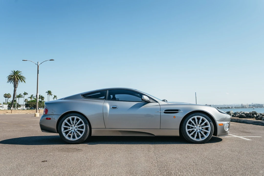 2003 Aston Martin Vanquish 1st Gen - Image 5 of 31