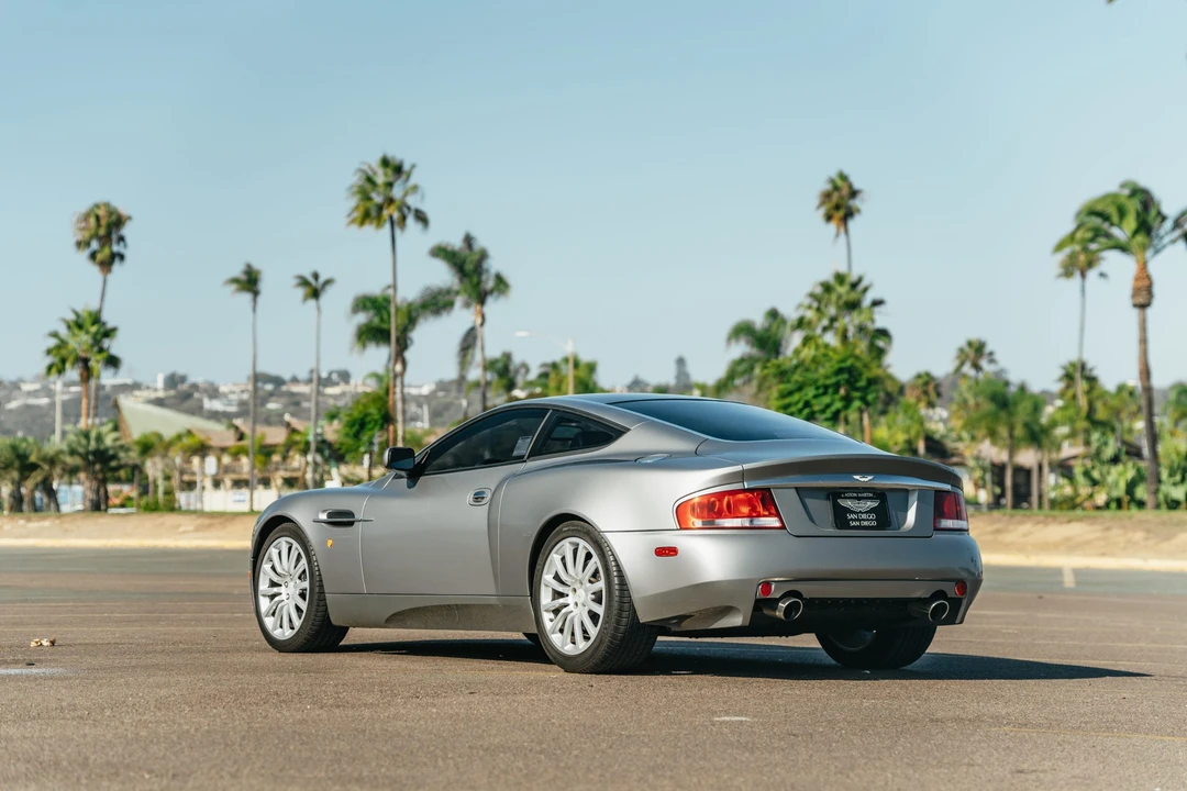 2003 Aston Martin Vanquish 1st Gen - Image 8 of 31