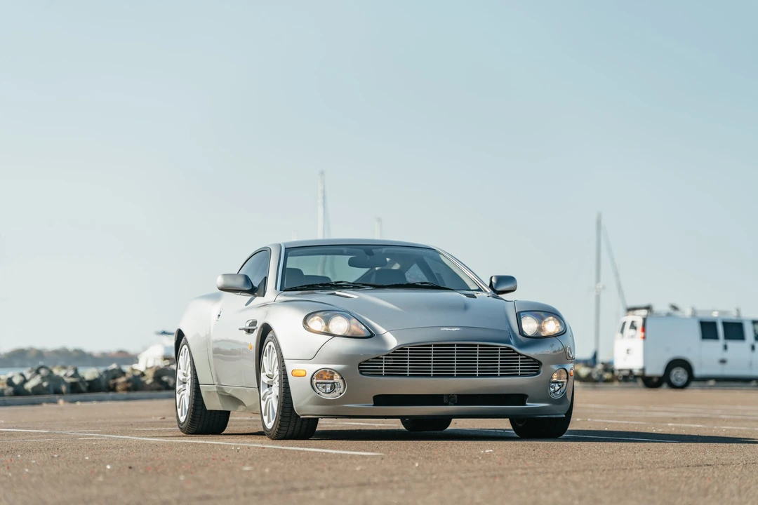 2003 Aston Martin Vanquish 1st Gen - Image 4 of 31