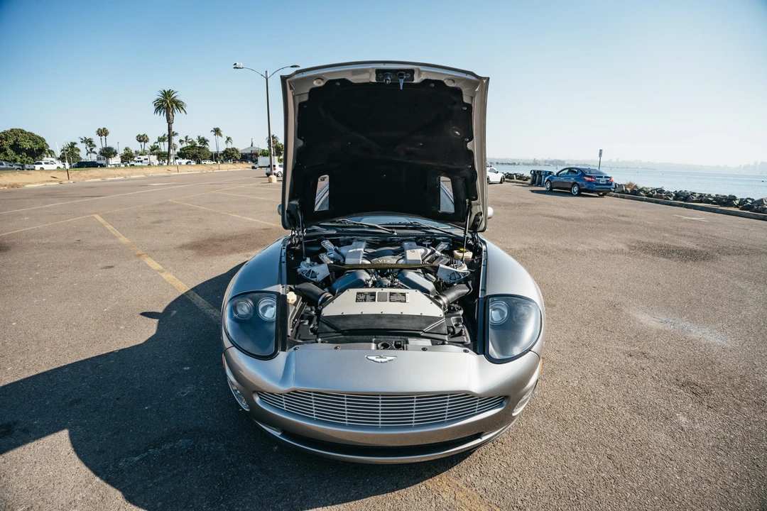 2003 Aston Martin Vanquish 1st Gen - Image 15 of 31